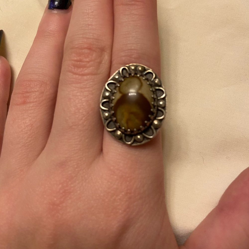 Vintage stone sterling silver ring